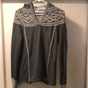 Eddie Bauer pullover sweater